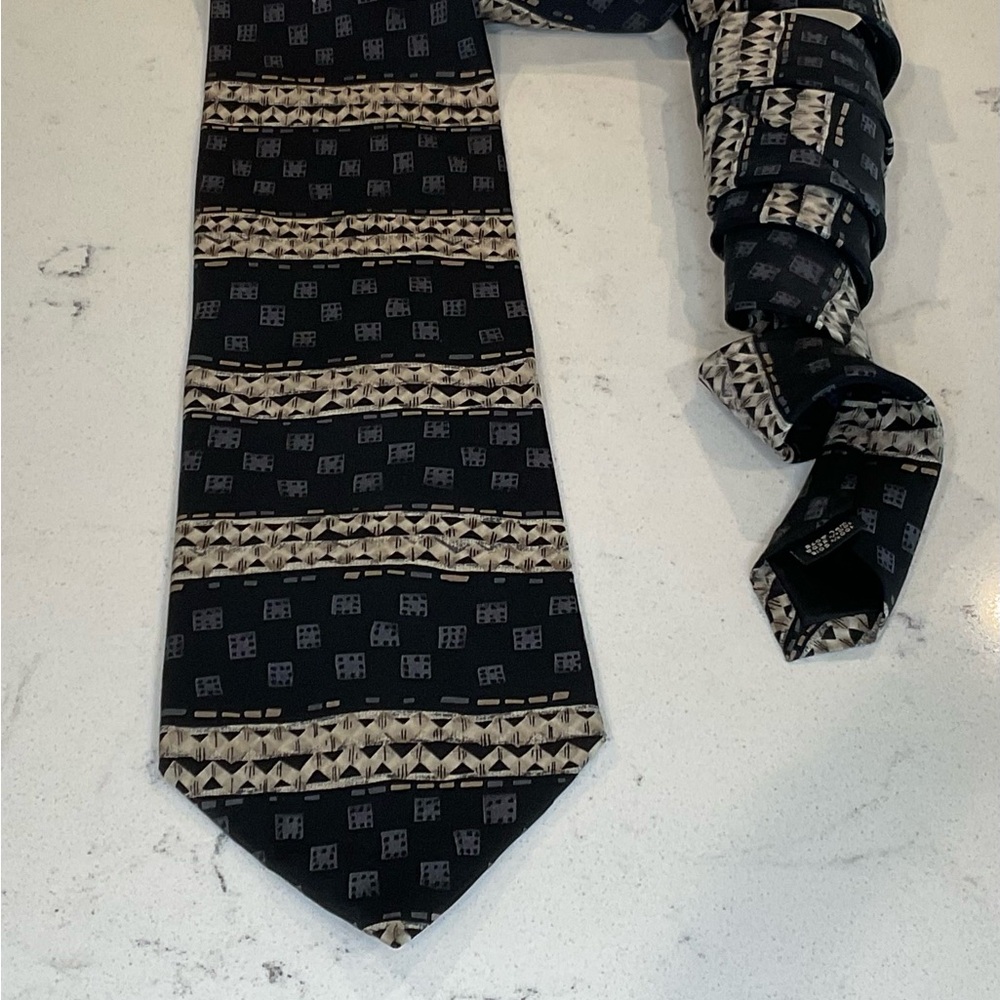 Vintage Daniel Hechter 100% Silk Tie Black, Blue, Tan. Handsome/Classic